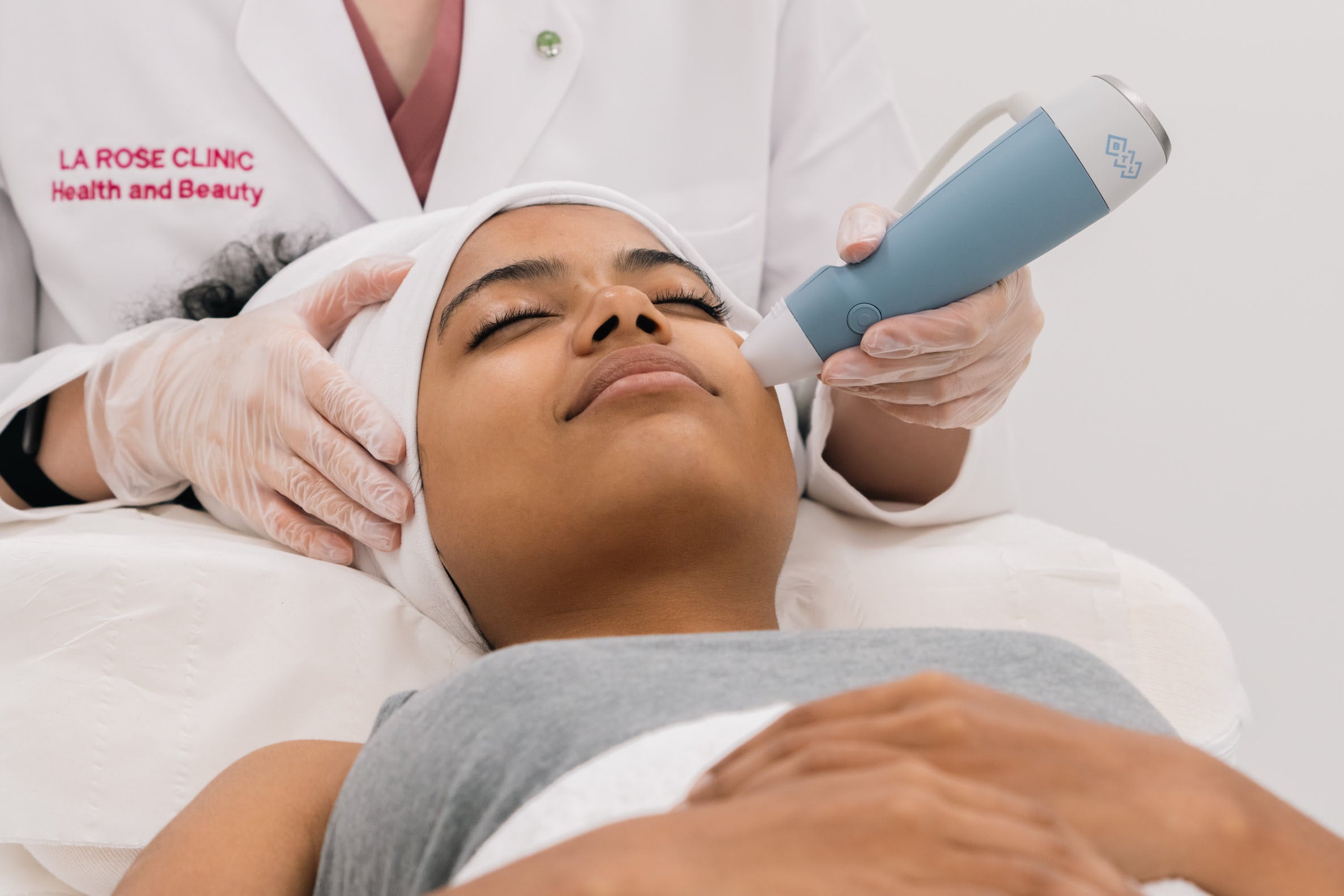 RF Microneedling Facial