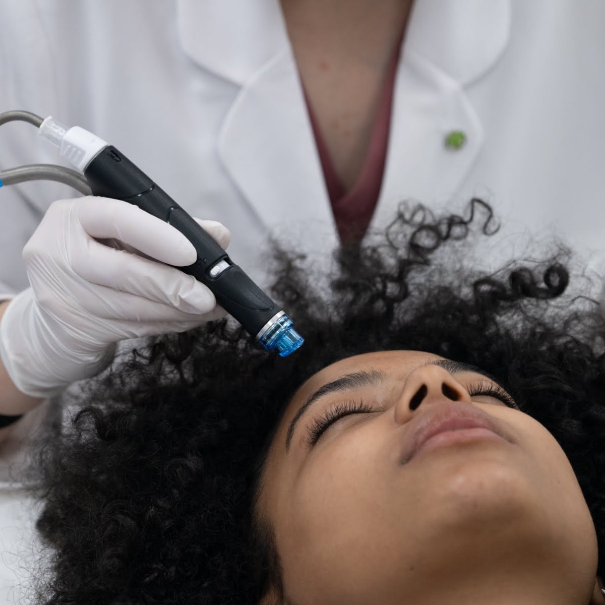 hydrafacial procedure.jpg